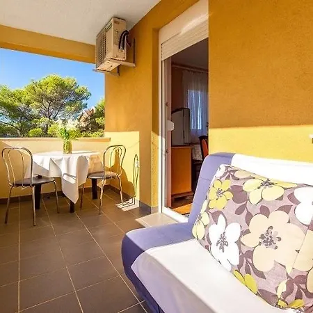 In With Sea View, Balcony, Air Conditioning, Wi-fi Appartement Vodice