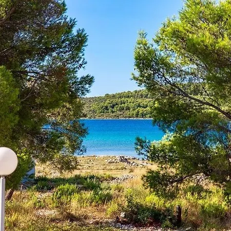 Appartement In With Sea View, Balcony, Air Conditioning, Wi-fi