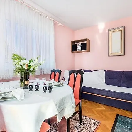 Appartement In With Sea View, Balcony, Air Conditioning, Wi-fi *