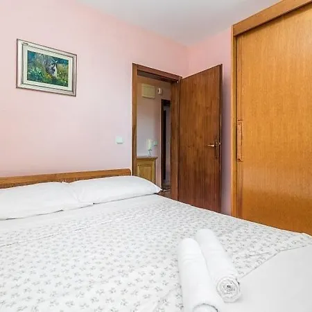 Appartement In With Sea View, Balcony, Air Conditioning, Wi-fi Vodice