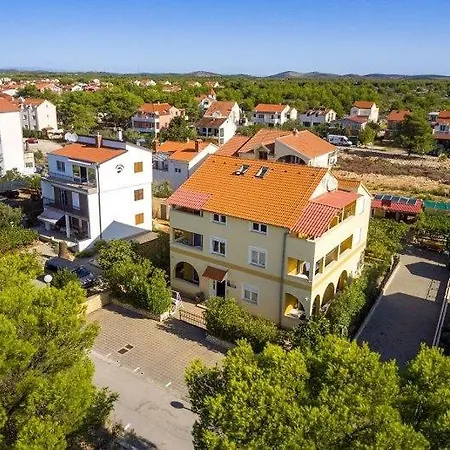 In With Sea View, Balcony, Air Conditioning, Wi-fi Vodice