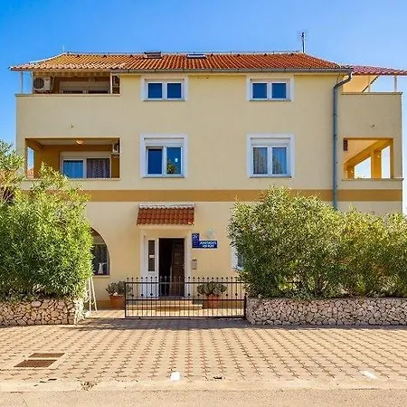 In With Sea View, Balcony, Air Conditioning, Wi-fi Appartement Vodice
