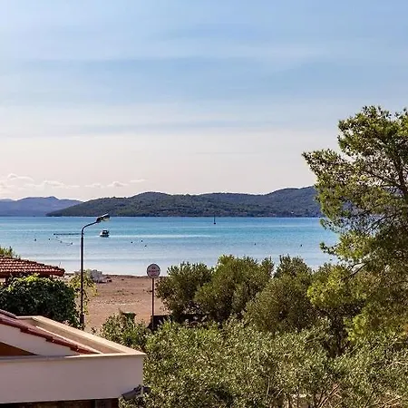 In With Sea View, Balcony, Air Conditioning, Wi-fi